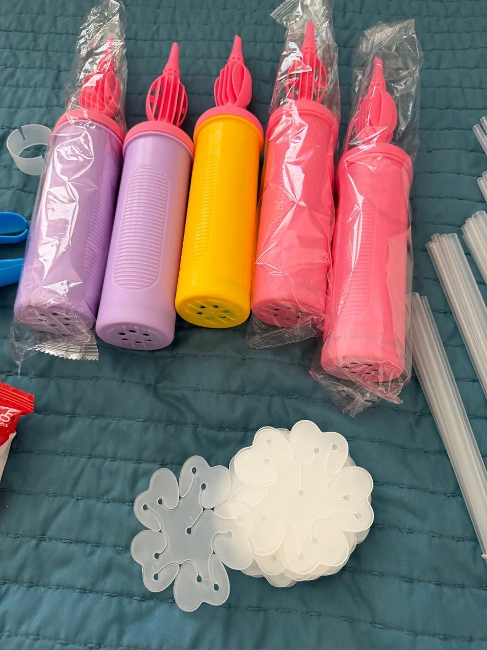 19 Balloon Centerpieces